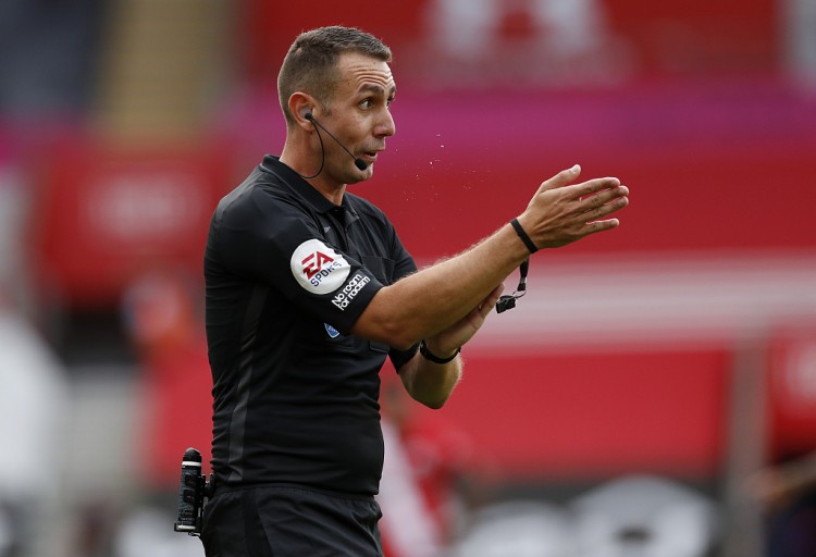 英媒:库特策划脱口秀巡演,出场费1万镑爆料裁判生计球员趣事